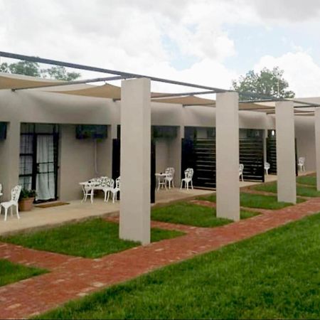 Dashinn Viljoenskroon Exterior foto