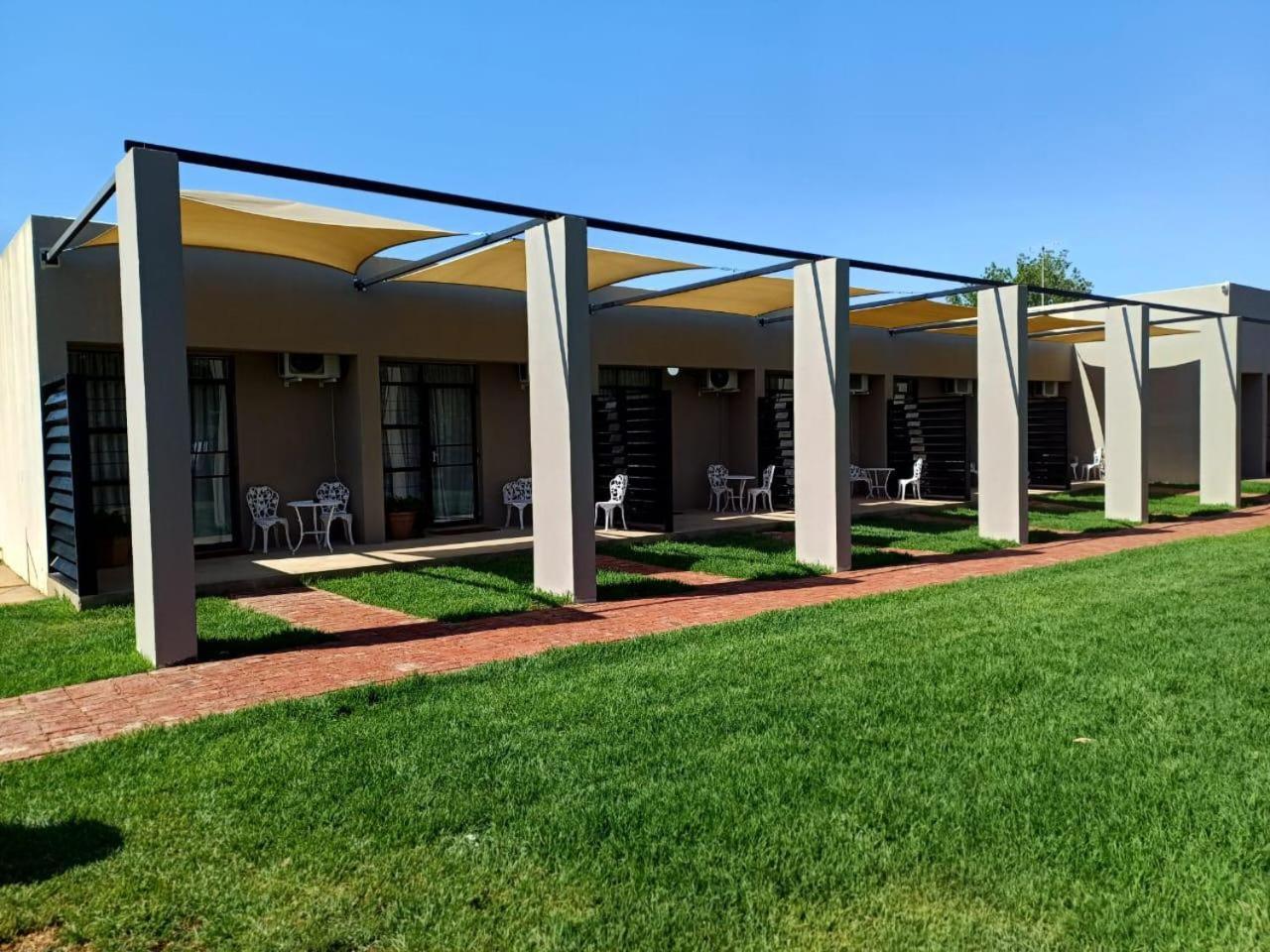 Dashinn Viljoenskroon Exterior foto